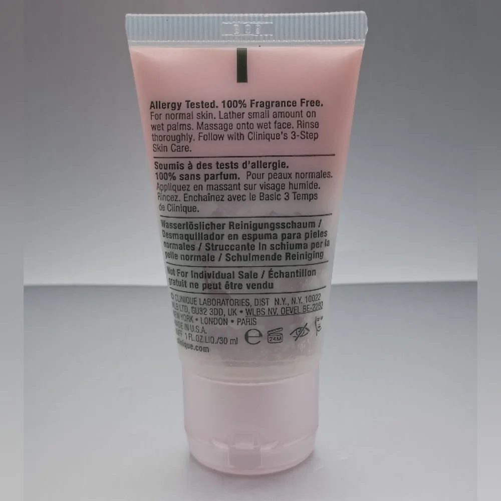 5 For $25 Item🌸 Clinique Rinse-off Foaming Cleanser - Picture 2 of 2